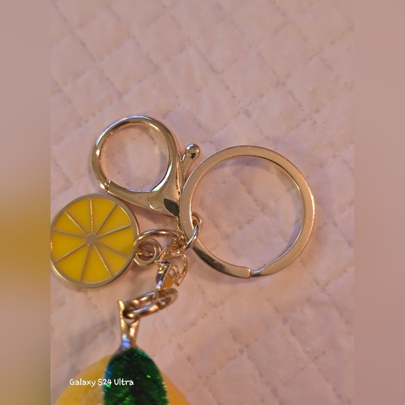 Lemon 🍋 Bag Charm/ Keychain NEW - Picture 3 of 9